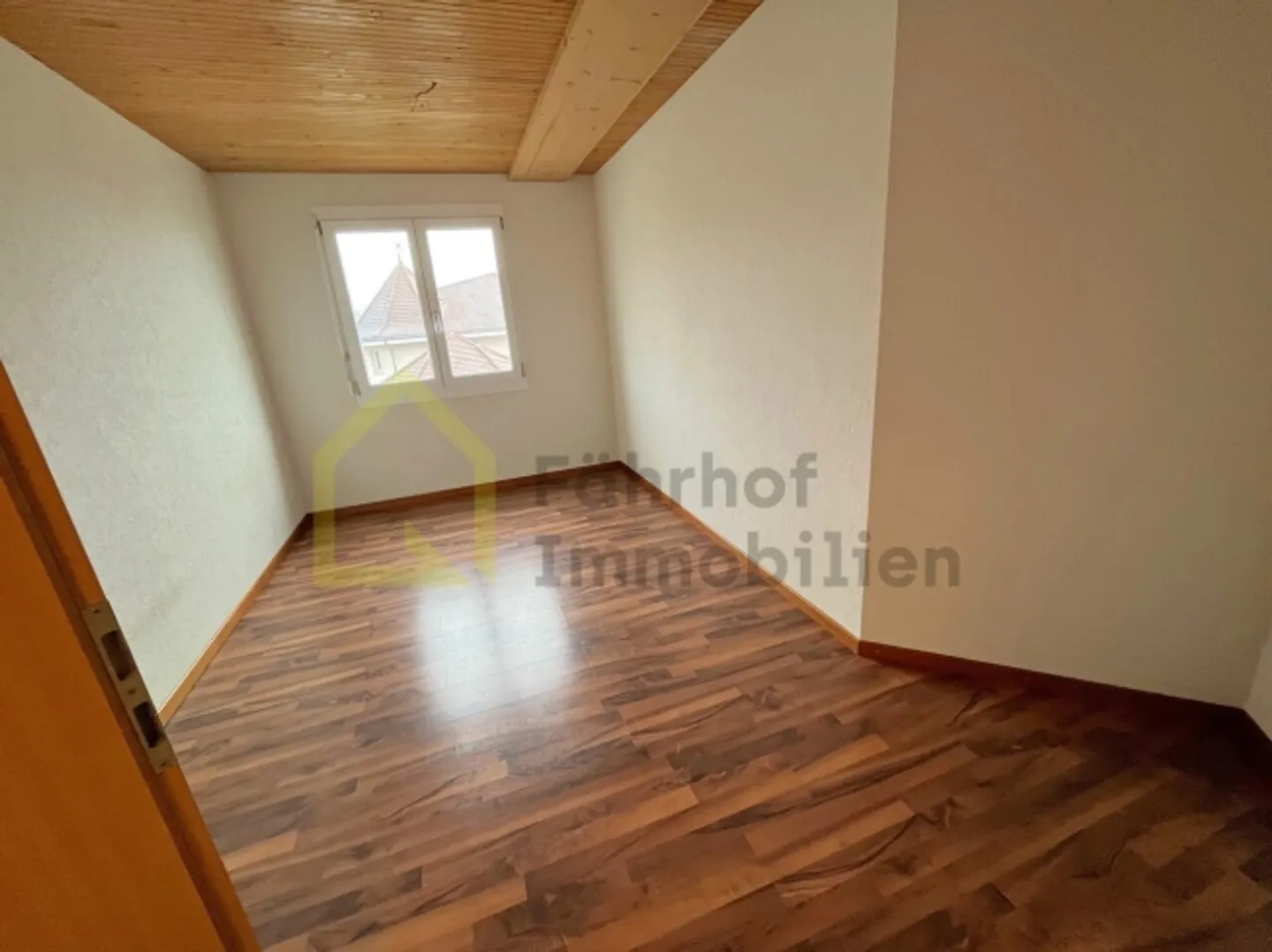 Appartement Familial Lumineux avec Ascenseur & Balcon - Photo 7 sur 10