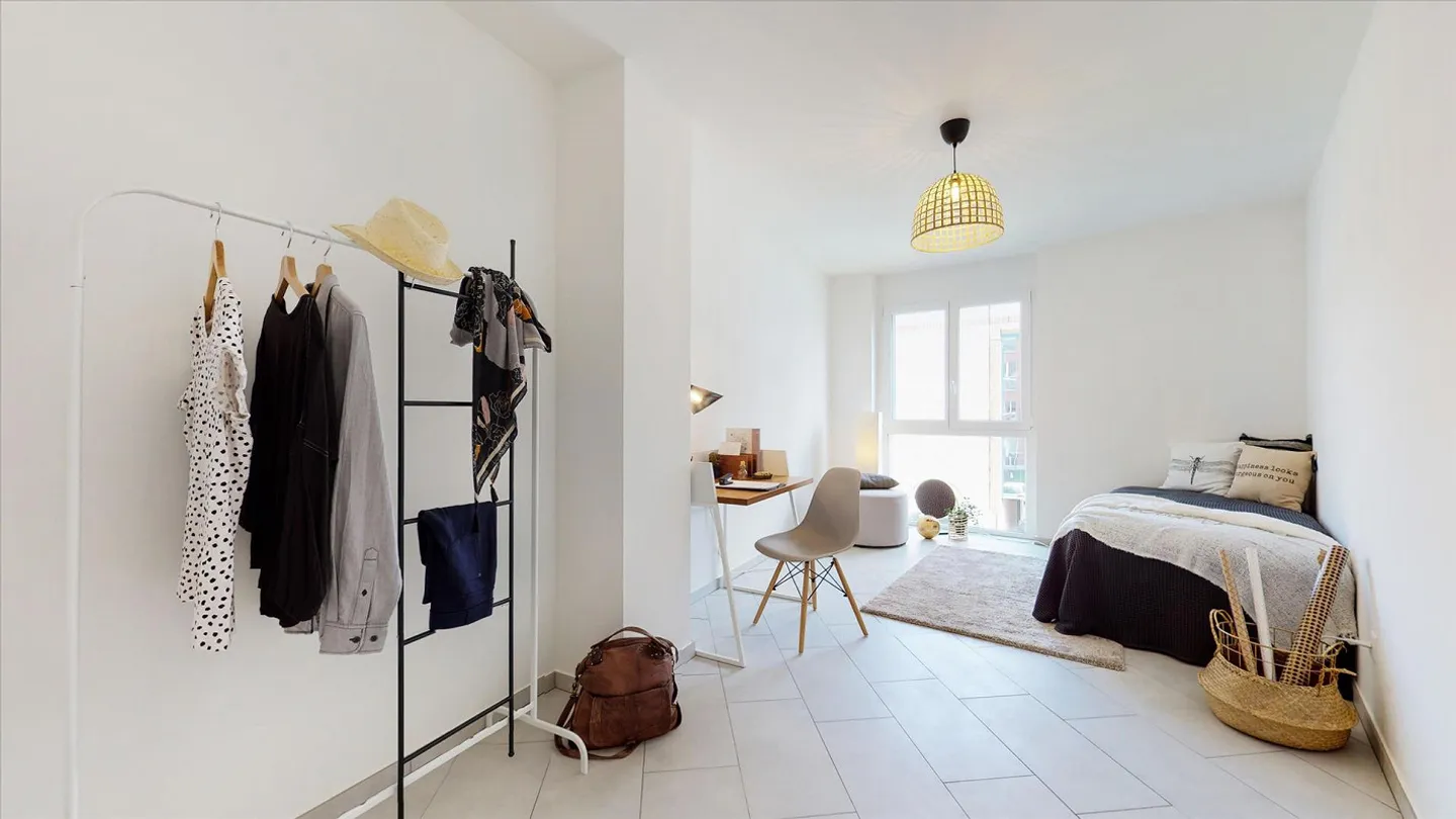 Elegante Wohnung mit großem Privatgarten - Foto 7 von 11