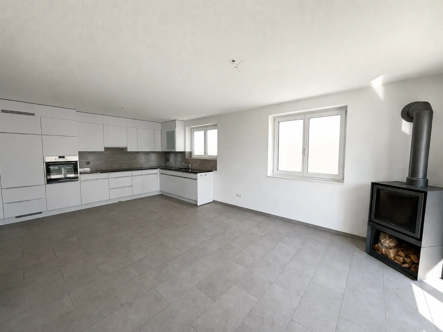 Tavannes, magnifique appartement de 3,5 pièces au rez-de-chaussée avec terrasse - Photo 1 sur 11
