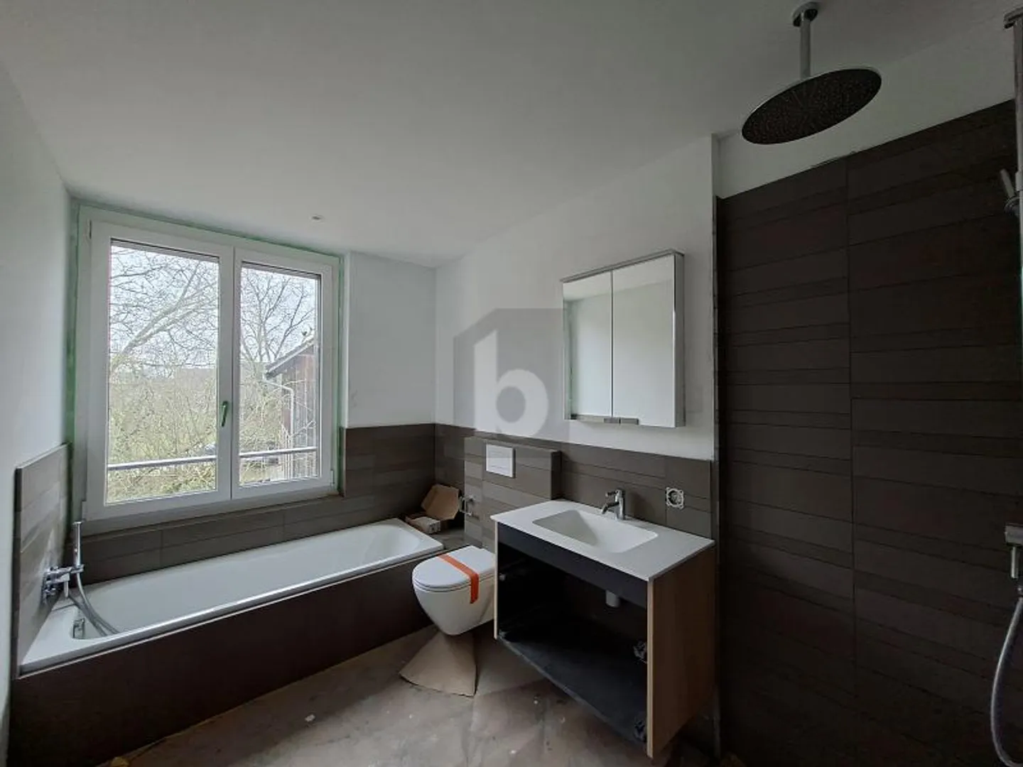 ELEGANCE, COMFORT, AND LIGHT FOR THE WHOLE FAMILY - Photo 5 of 6