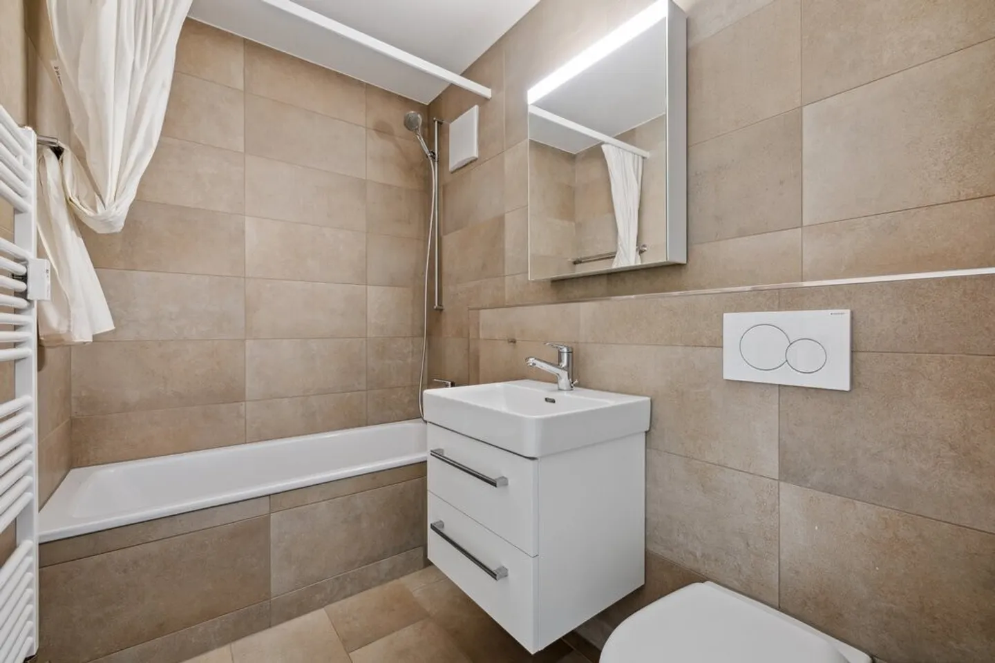 Modern 3.5-Room Apartment in Basel - Photo 6 of 6