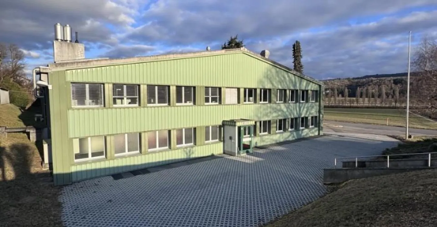 Bureaux et Dépôts Spacieux - Photo 1 sur 10