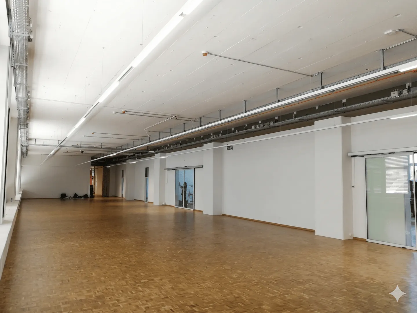 Urbane Gewerbefläche zu Vermieten - Foto 3 von 12