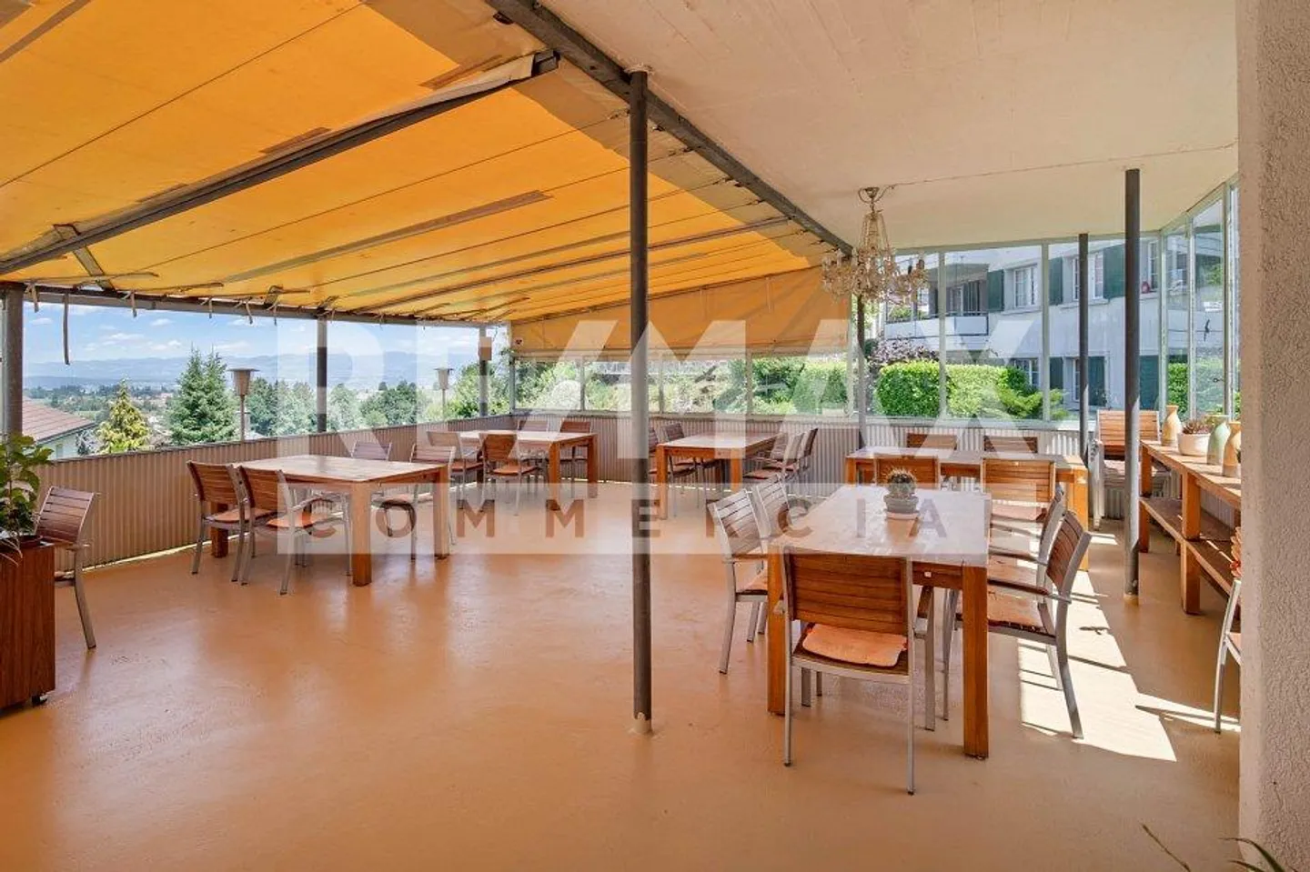 Hôtel-Restaurant avec 15 chambres, 120 places et potentiel de transformation - Photo 11 sur 13