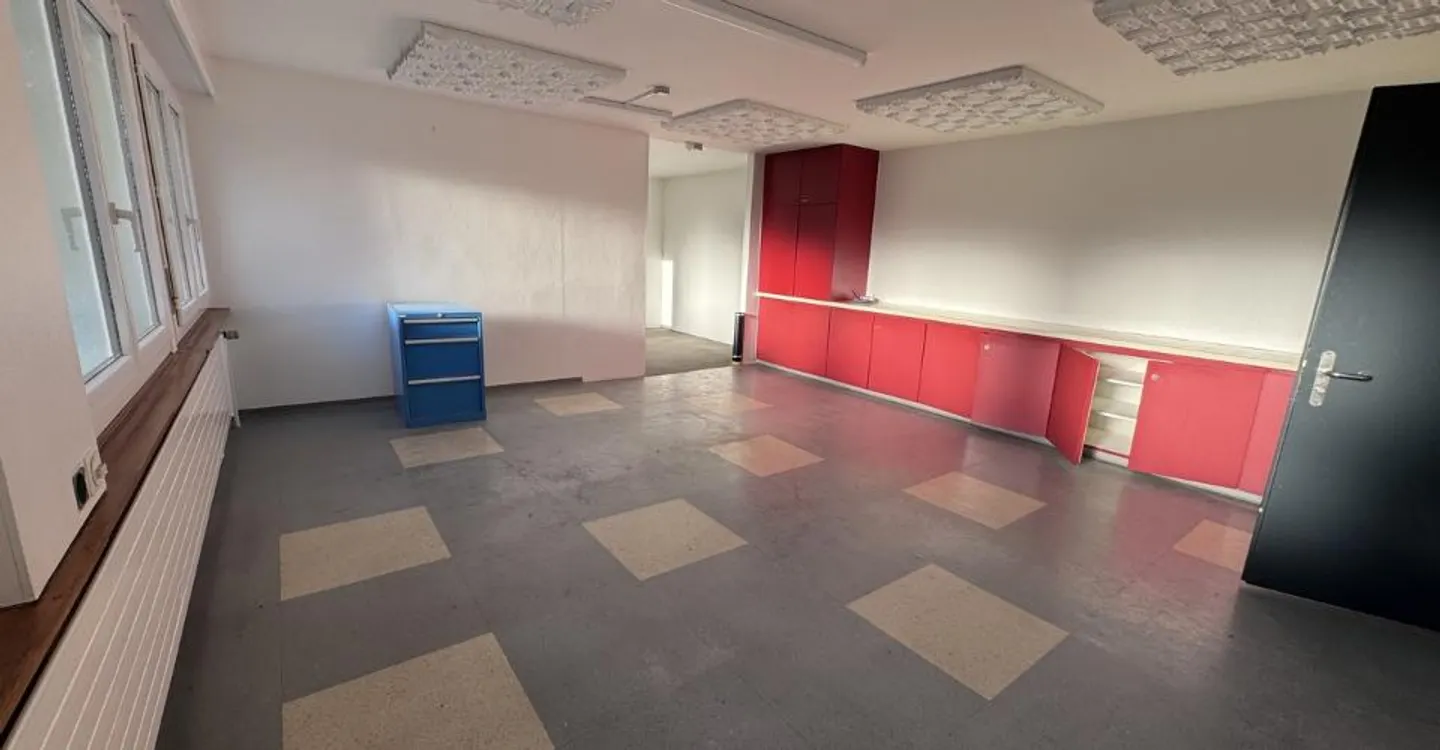 Bureaux et Dépôts Spacieux - Photo 7 sur 10