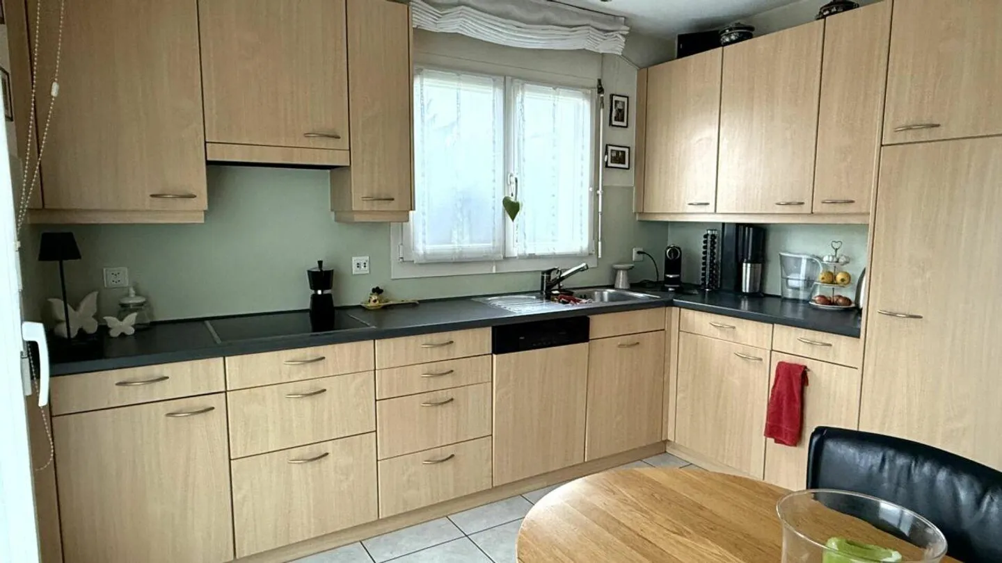 Gepflegtes, freistehendes Einfamilienhaus in ruhigem Quartier - Foto 12 von 27