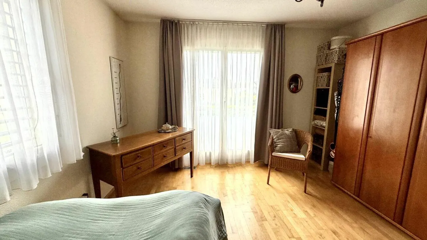 Gepflegtes, freistehendes Einfamilienhaus in ruhigem Quartier - Foto 22 von 27