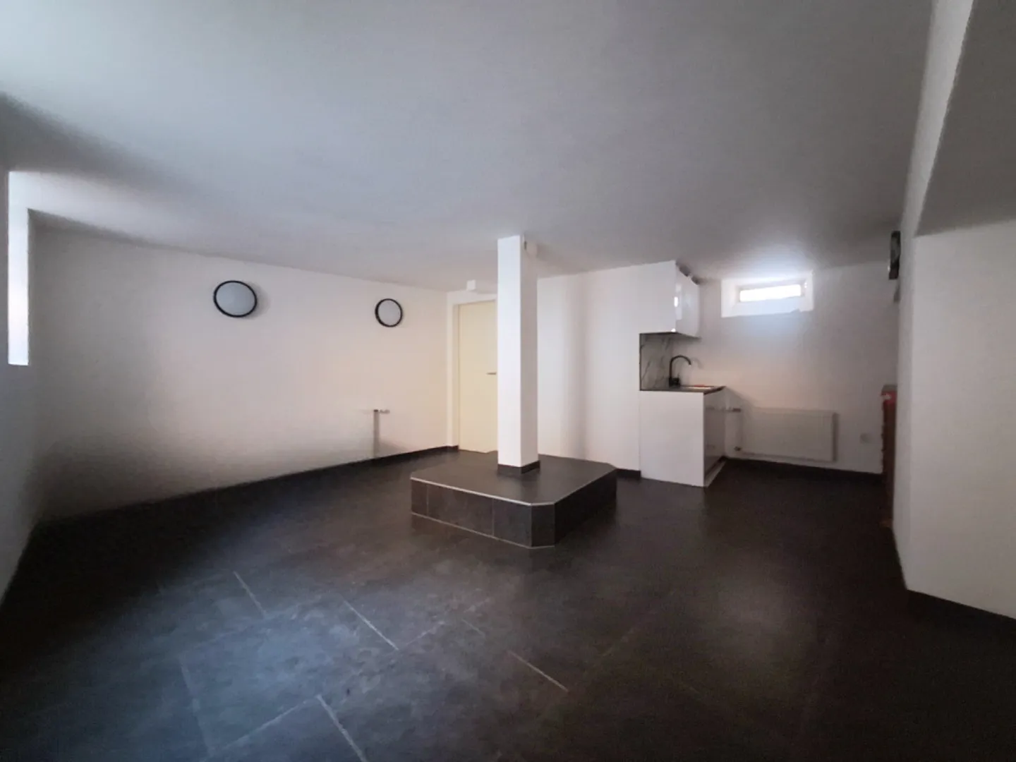 Commercial Space for Rent in St-Maurice - Photo 3 of 4