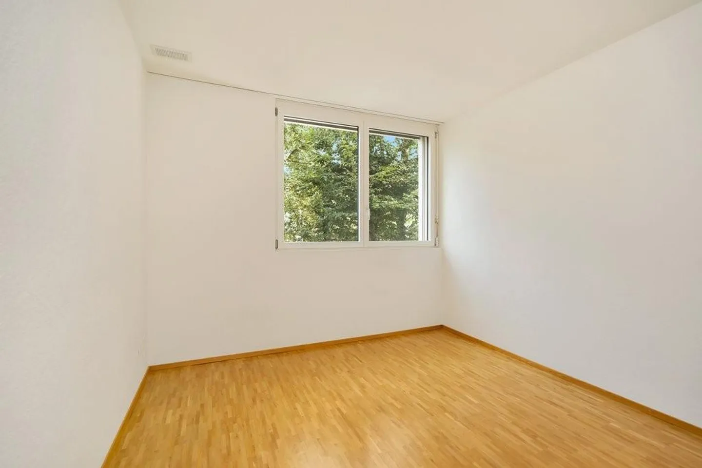 Schöne, moderne 4.5-Zimmer-Wohnung in Langenthal - Photo 3 of 9