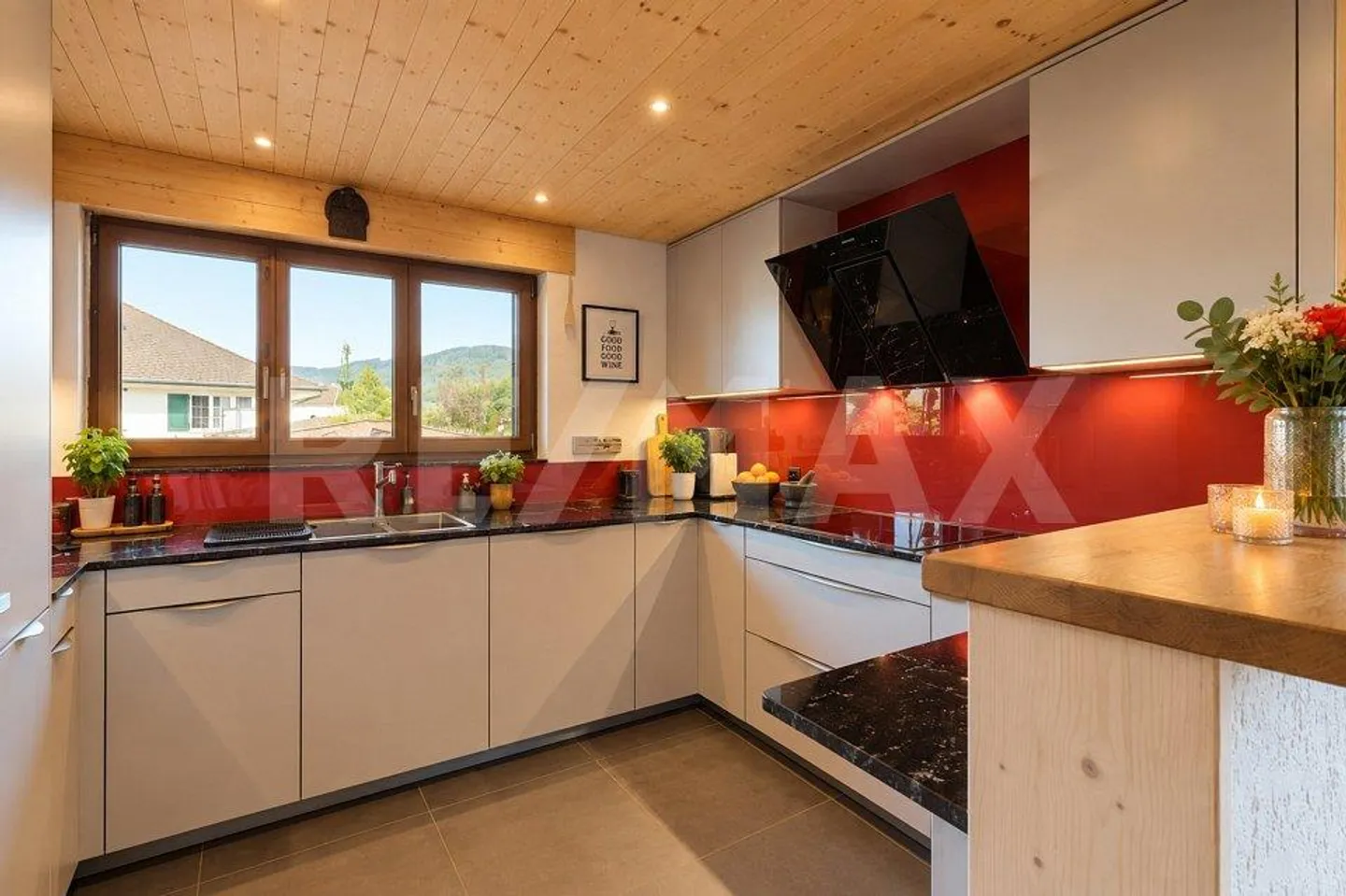 Maison familiale de 6,5 pièces avec beaucoup d'espace, grand jardin... - Photo 4 sur 13