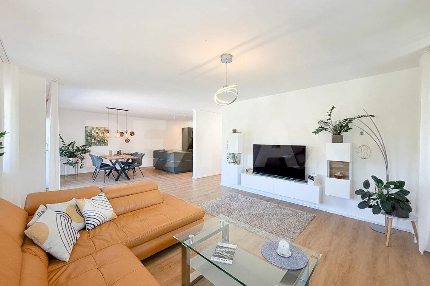 Modern 3½-room apartment in a central and sunny location - Photo 5 of 13