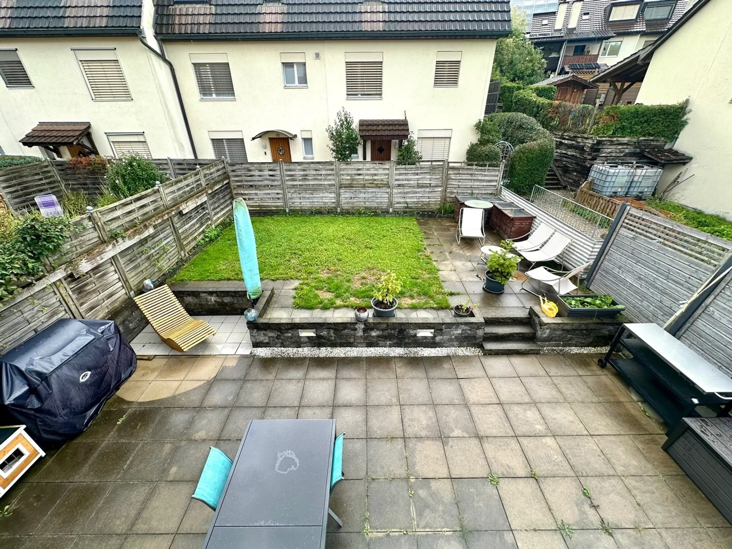 Charmantes Eck-Einfamilienhaus mit Garten und Doppelgarage - Foto 13 von 19