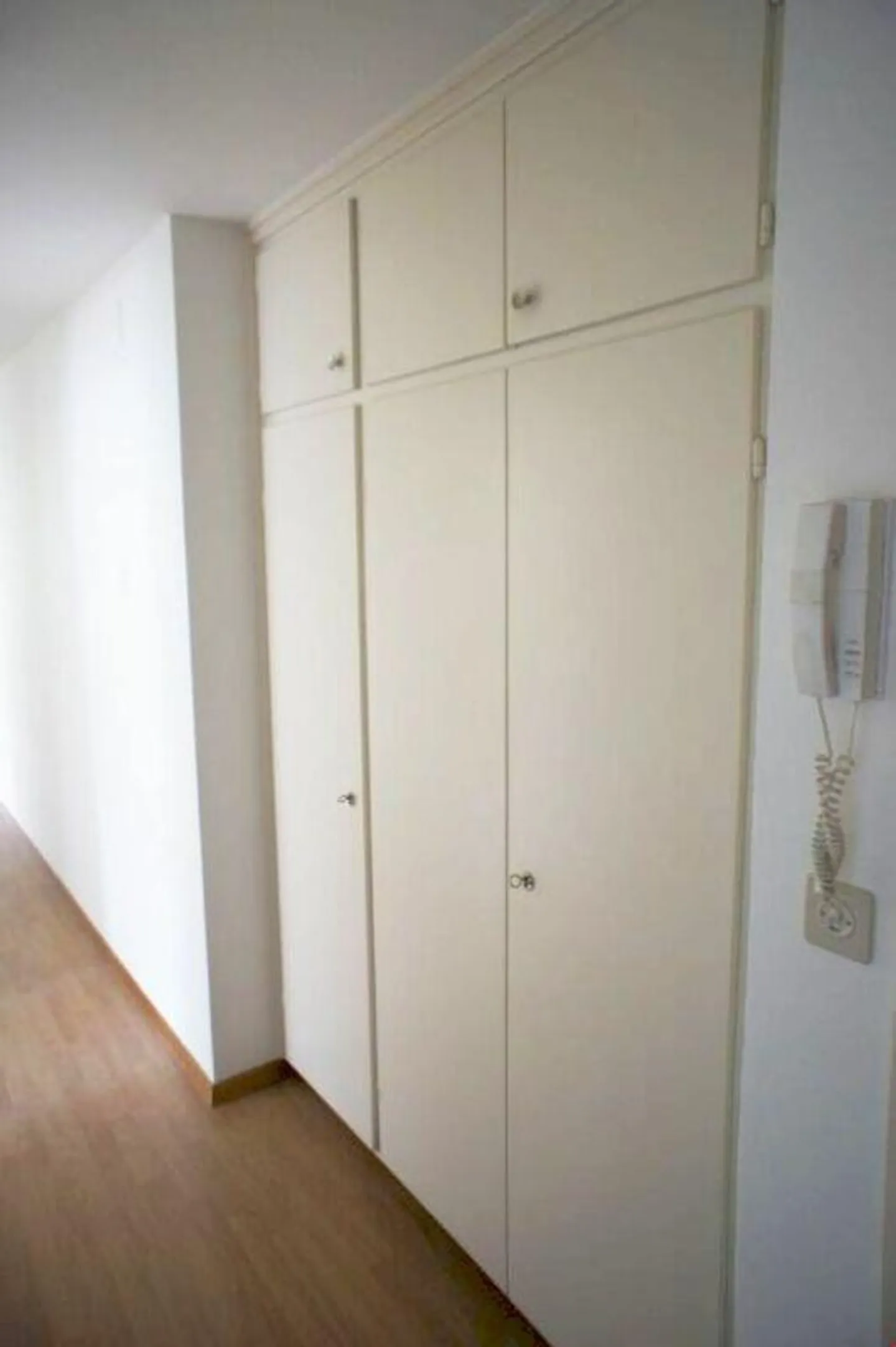 Appartamento spazioso e luminoso in una posizione tranquilla! - Foto 7 di 8