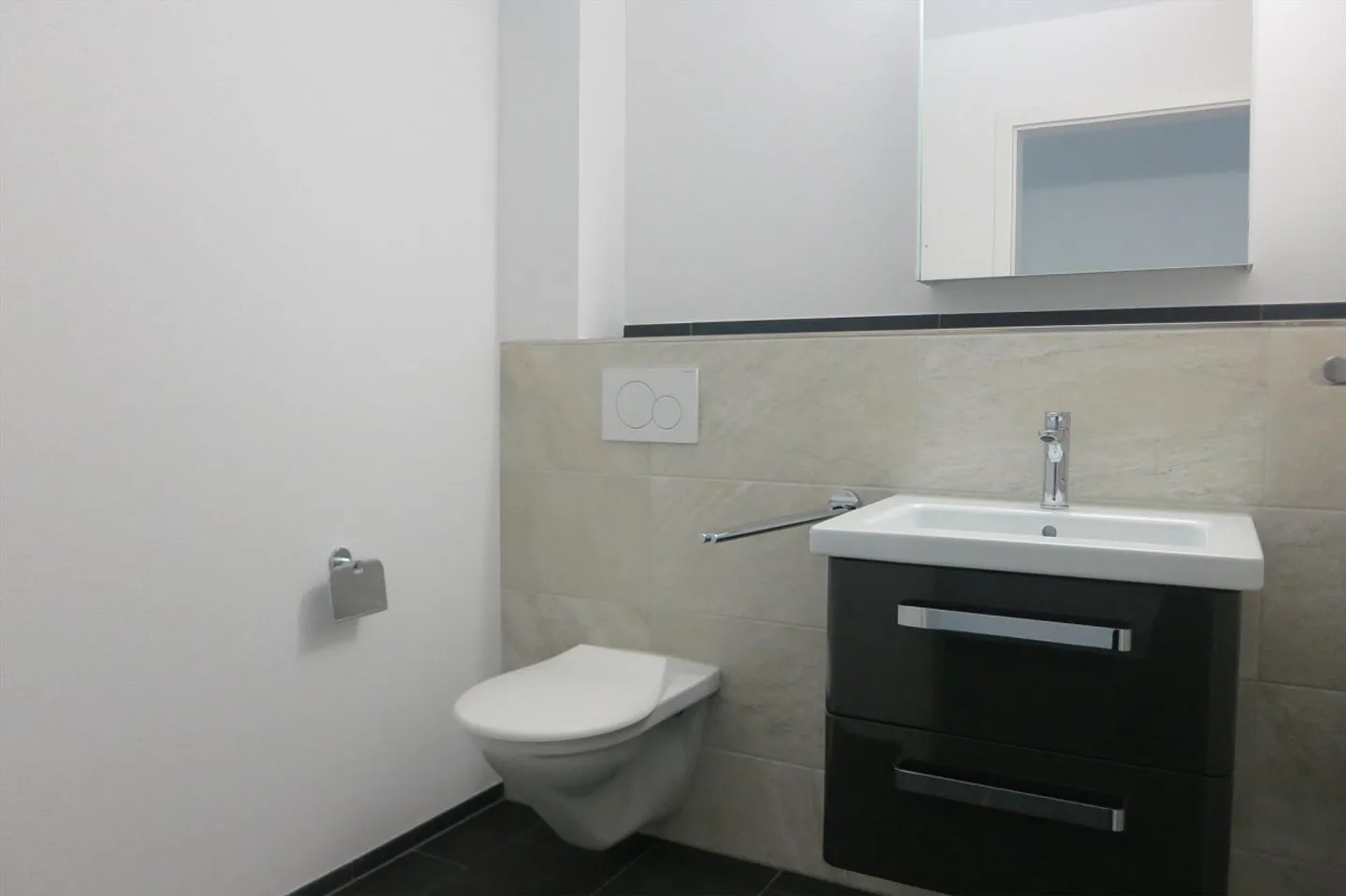 Modernes Apartment mit grosser Terrasse - Foto 6 von 6