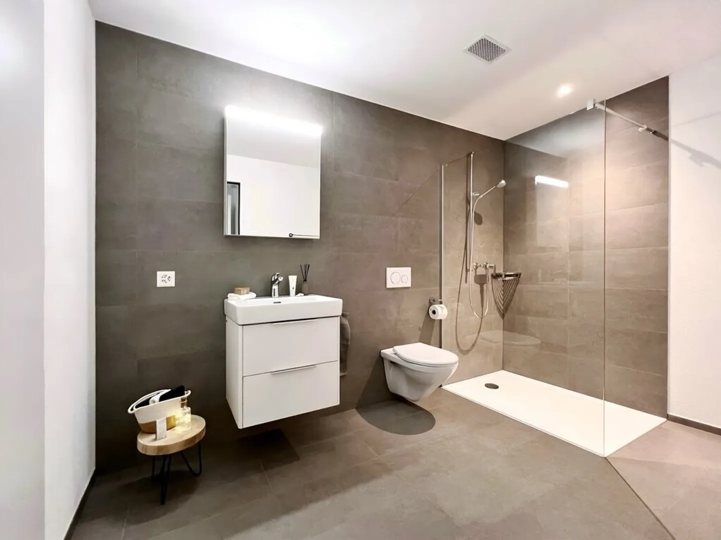 Nouveau bâtiment au centre de Rorschach - Photo 3 sur 8