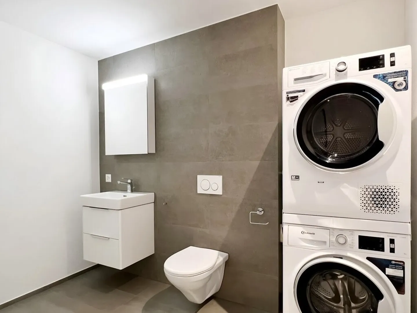 Nouveau bâtiment au centre de Rorschach - Photo 4 sur 8