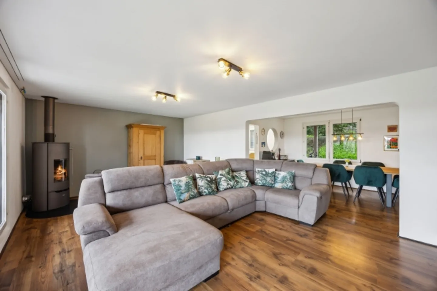 Vivere con charme - moderna casa a schiera di 6,5 stanze - Foto 4 di 13