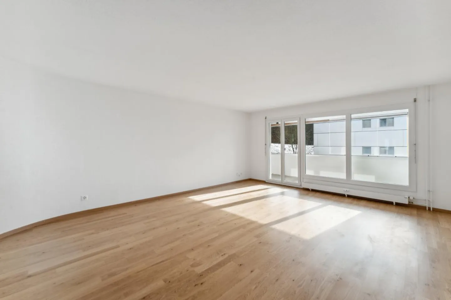 La tua nuova casa: Luminoso appartamento di 4,5 stanze a Ittigen - Foto 3 di 10