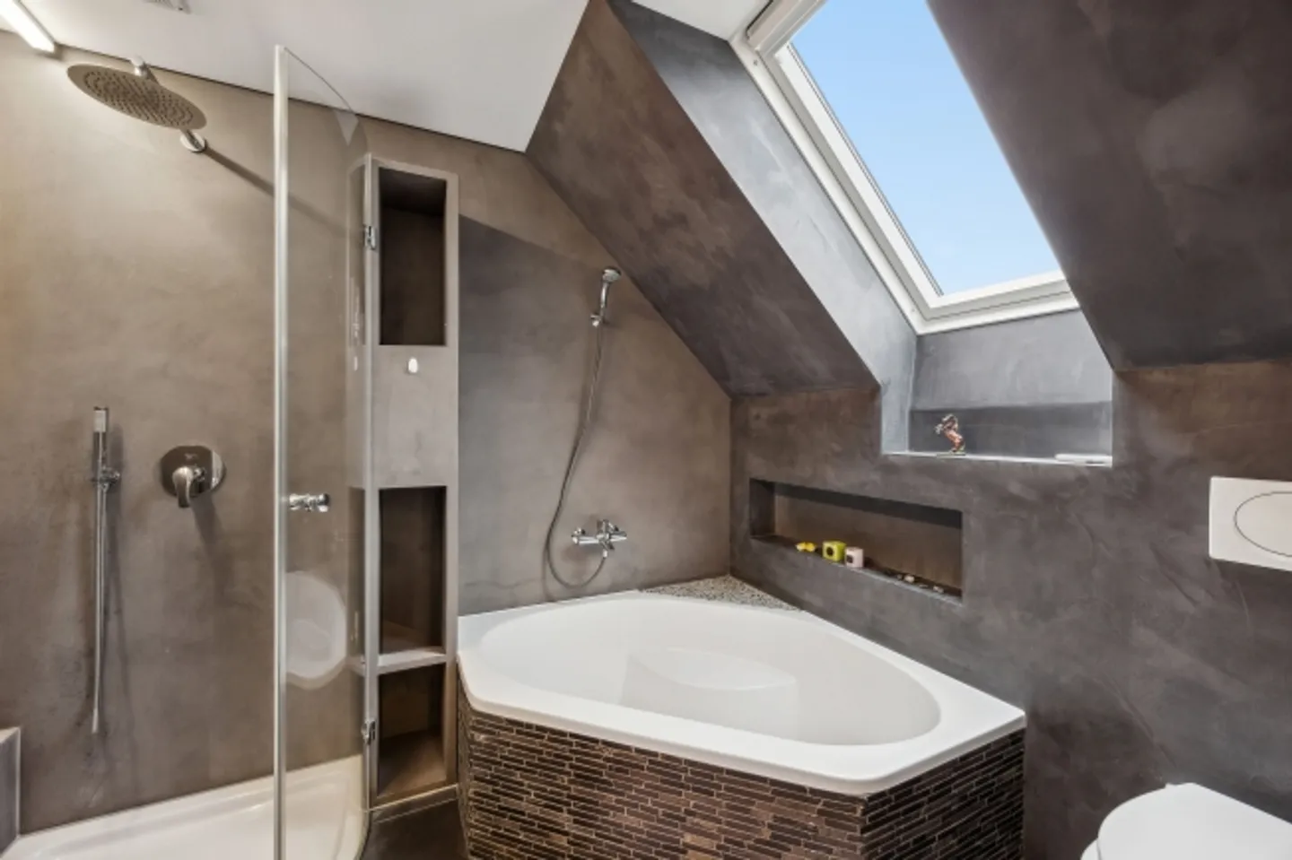 Vivere con charme - moderna casa a schiera di 6,5 stanze - Foto 9 di 13