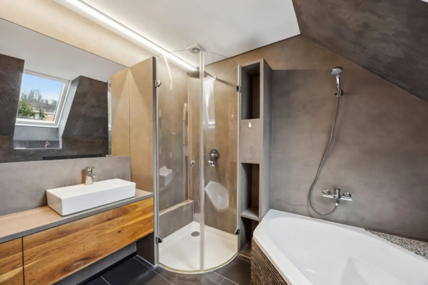 Vivere con charme - moderna casa a schiera di 6,5 stanze - Foto 10 di 13