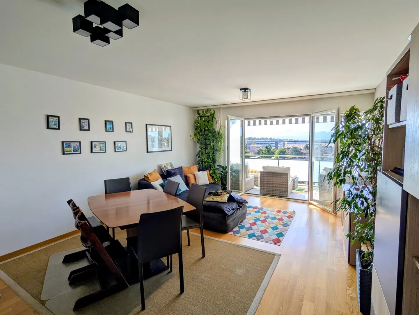 Superb 4.5-room apartment with large south-facing balcony - Photo 2 of 9