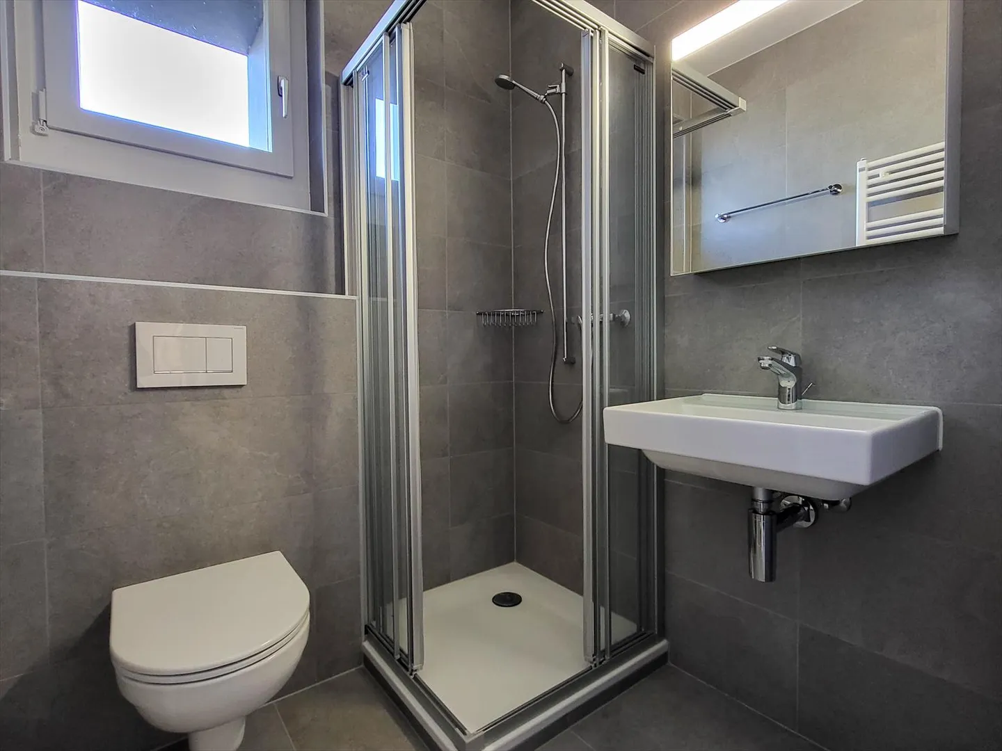 Somptueux appartement entièrement rénové - Photo 8 sur 11