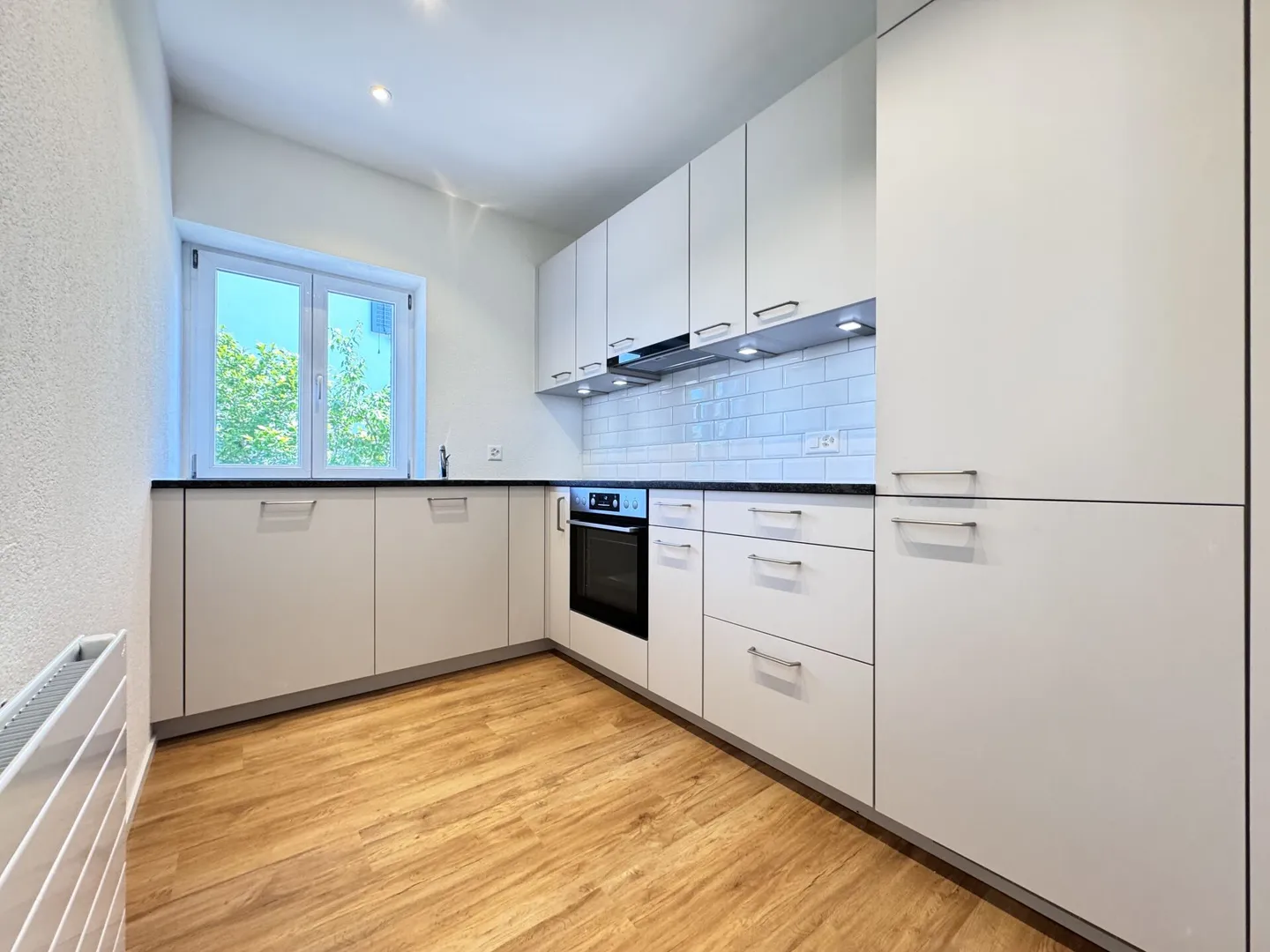 Renovated two-family house with 3.8% gross yield in a quiet location - Photo 5 of 10