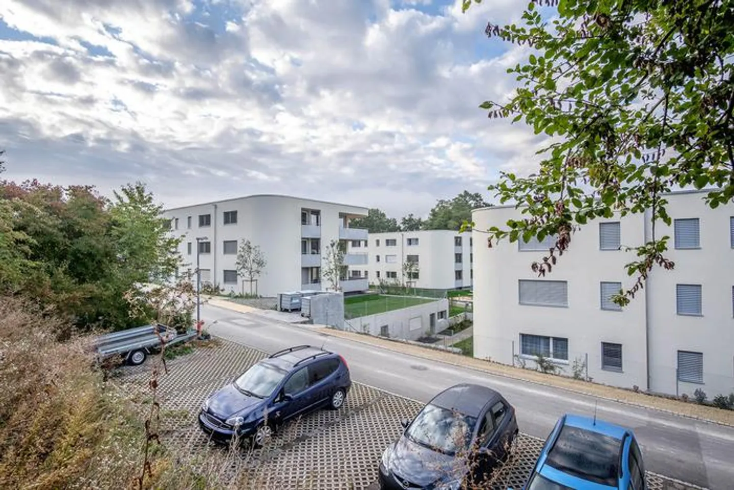 Praktischer Einstellplatz - Foto 1 von 2