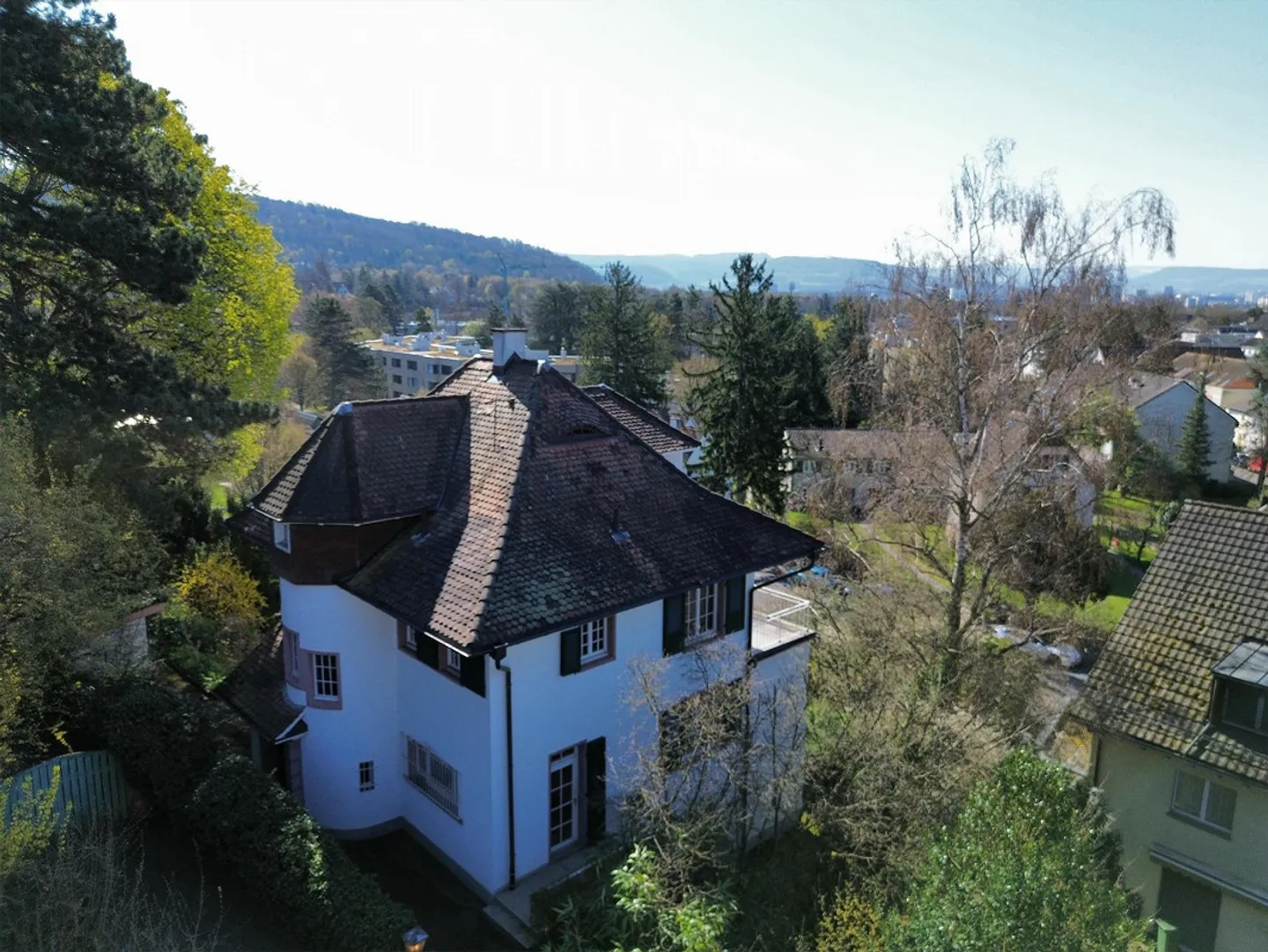 Villa de 8 pièces à rénover dans un emplacement de choix à Riehen - Photo 11 sur 15