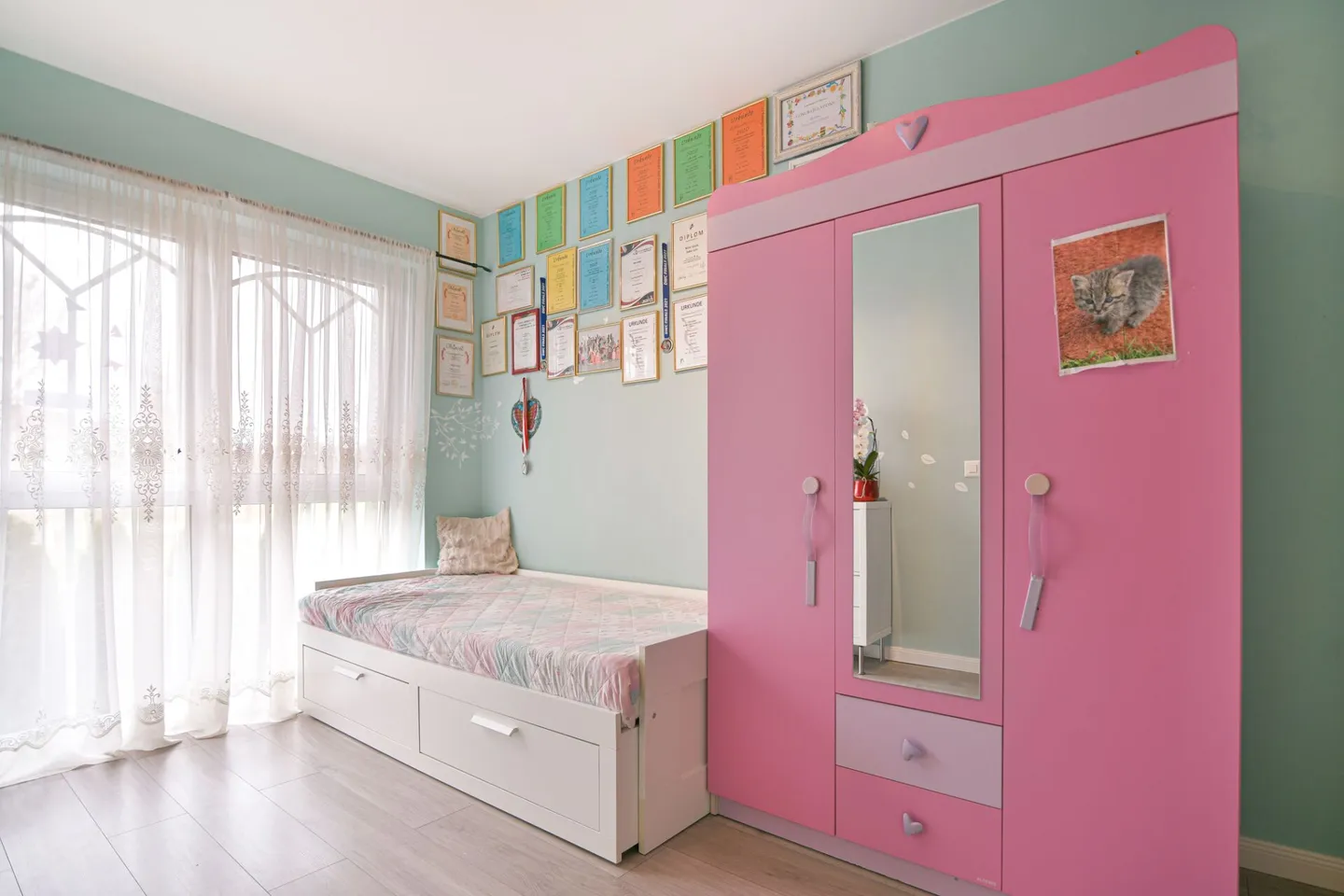 Maison familiale moderne avec piscine - Photo 6 sur 16