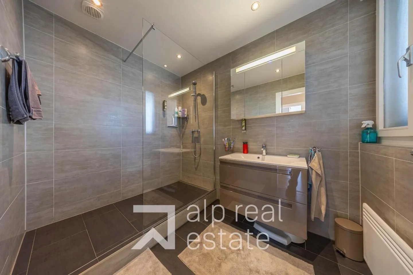 Villa architettonica con vista panoramica sui castelli - Foto 15 di 17