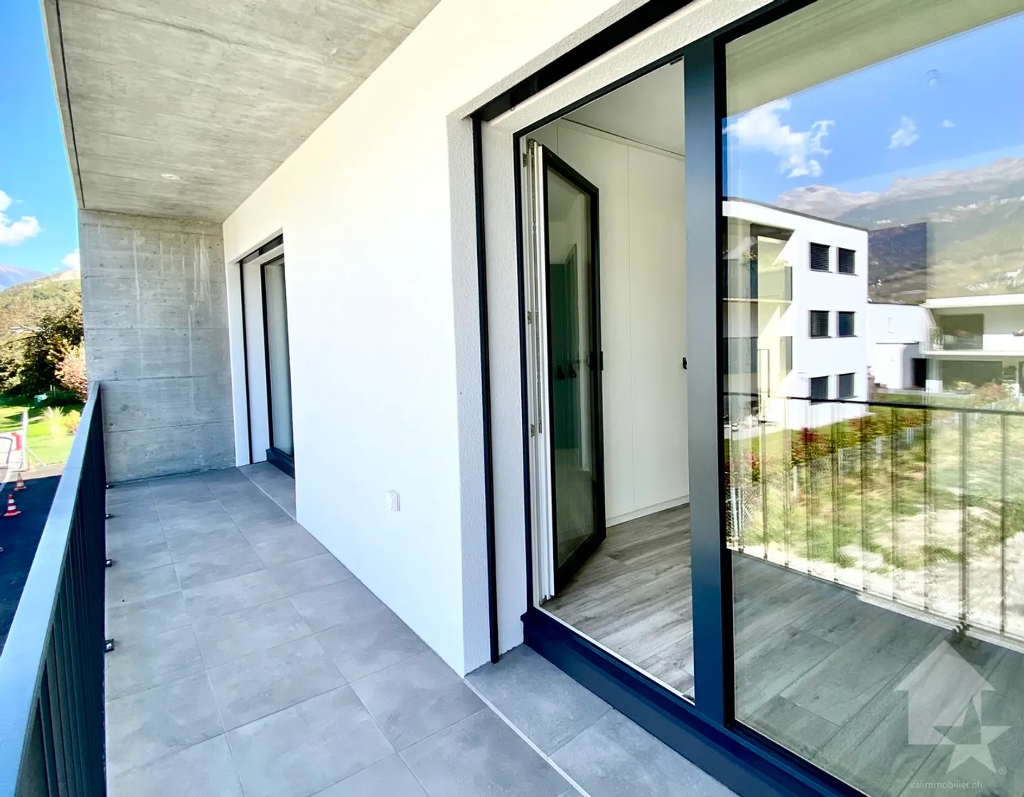 Magnifica nuova villa di 5,5 stanze, giardino, grande garage e posto auto! - Foto 24 di 24