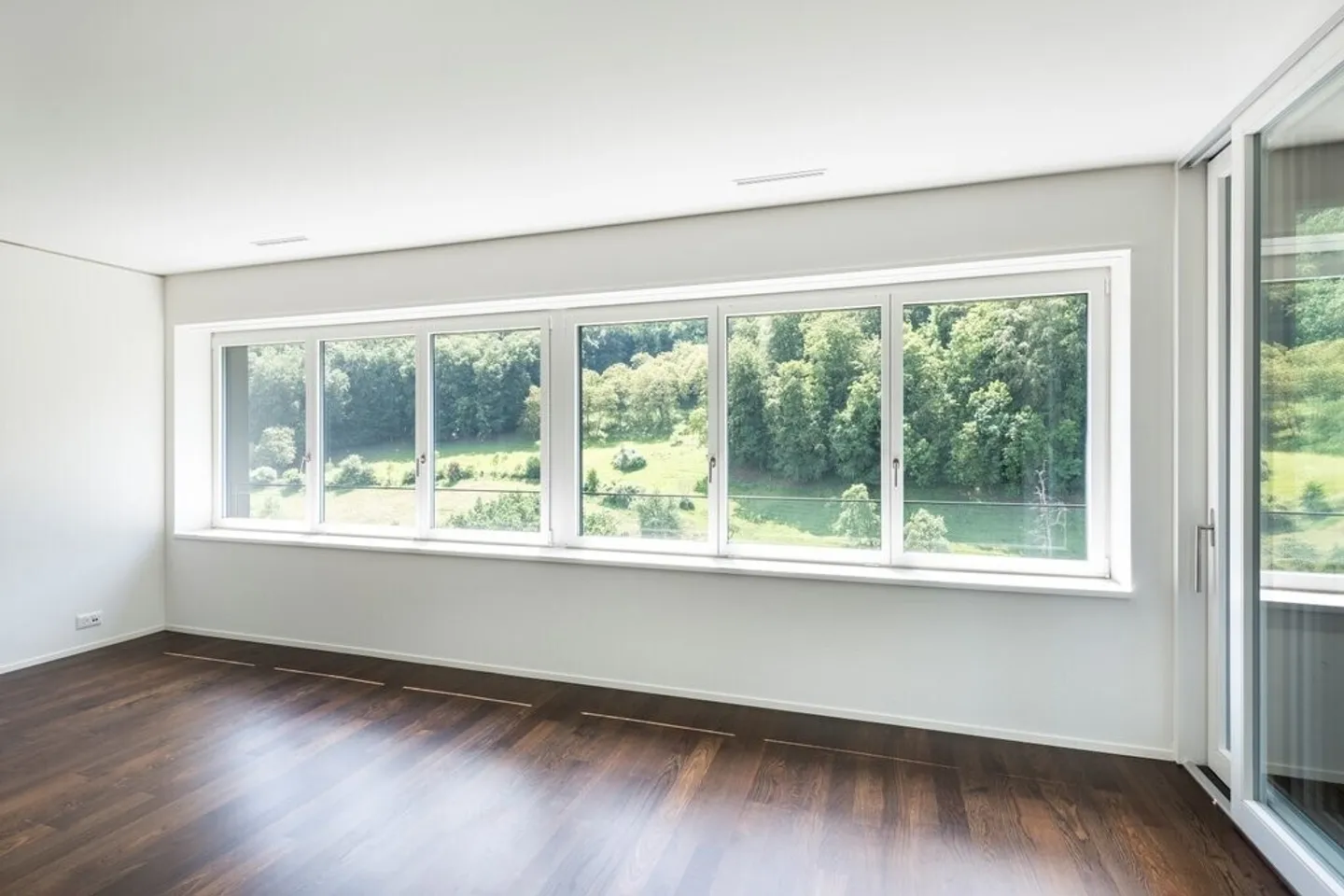 Au cœur de la ville mais entouré de verdure - Photo 2 sur 6