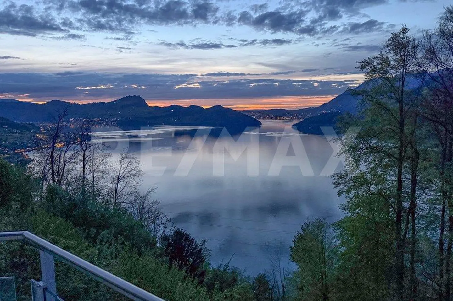 Appartement confortable avec vue panoramique au-dessus du lac des Quatre-Cantons - Photo 4 sur 13