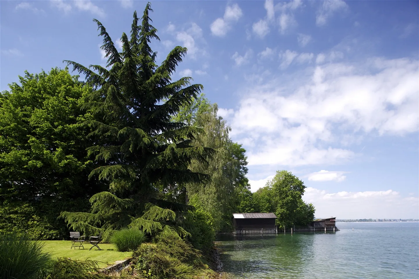 Charmante Villa mit Seeanstoss - Foto 3 von 9