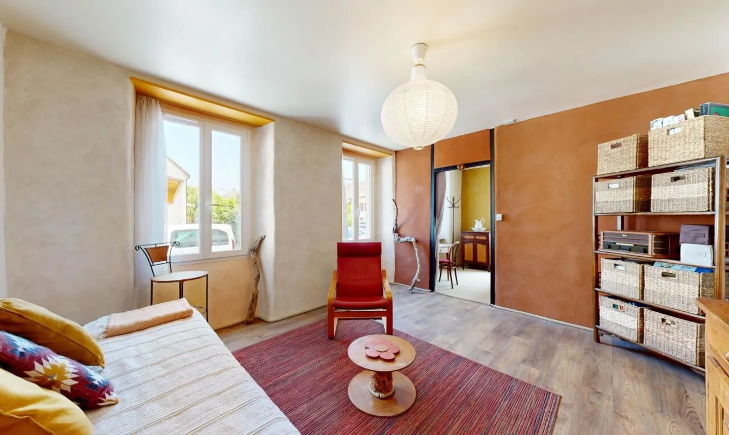 Maison familiale avec jardin spacieux - Photo 7 sur 13