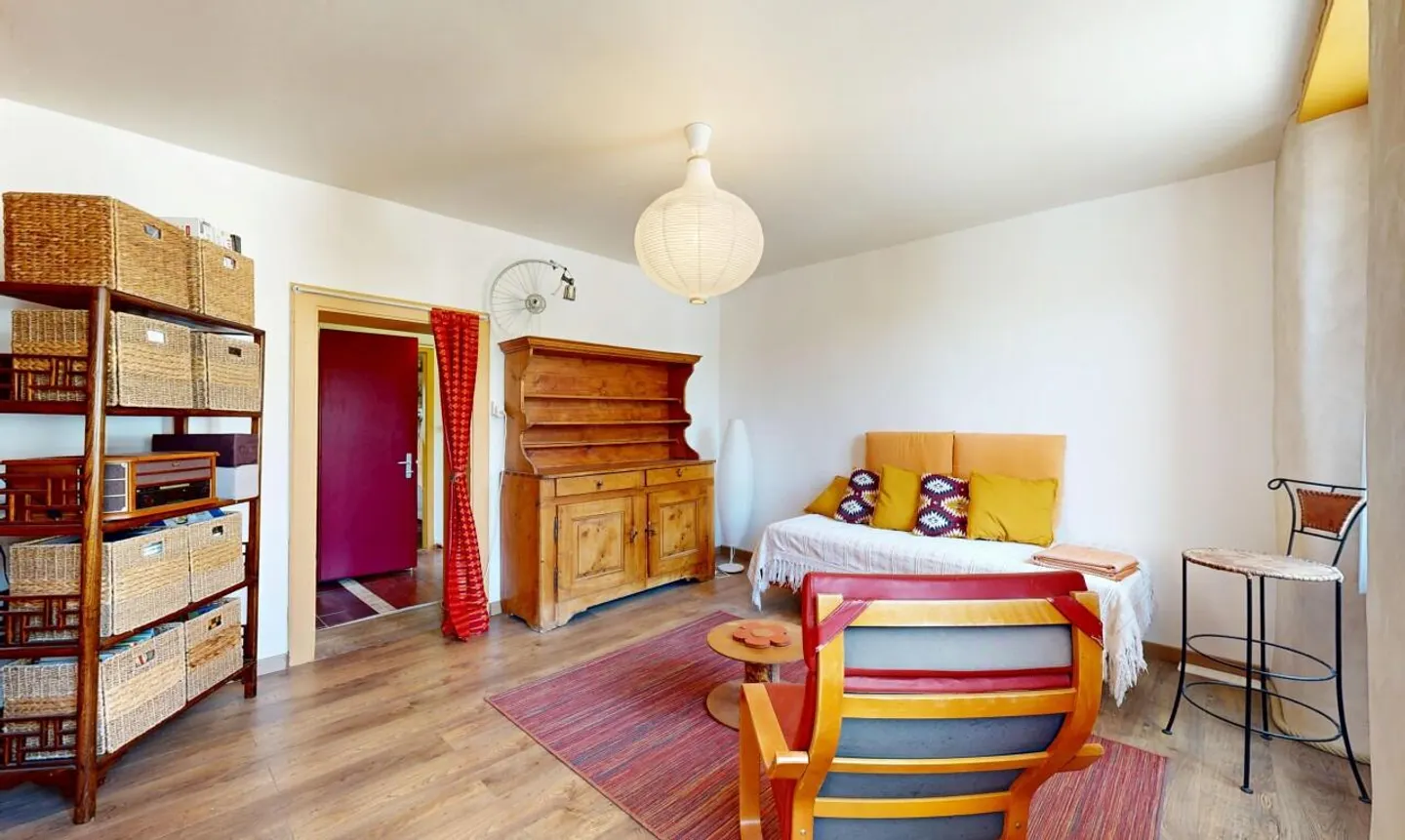 Maison familiale avec jardin spacieux - Photo 8 sur 13