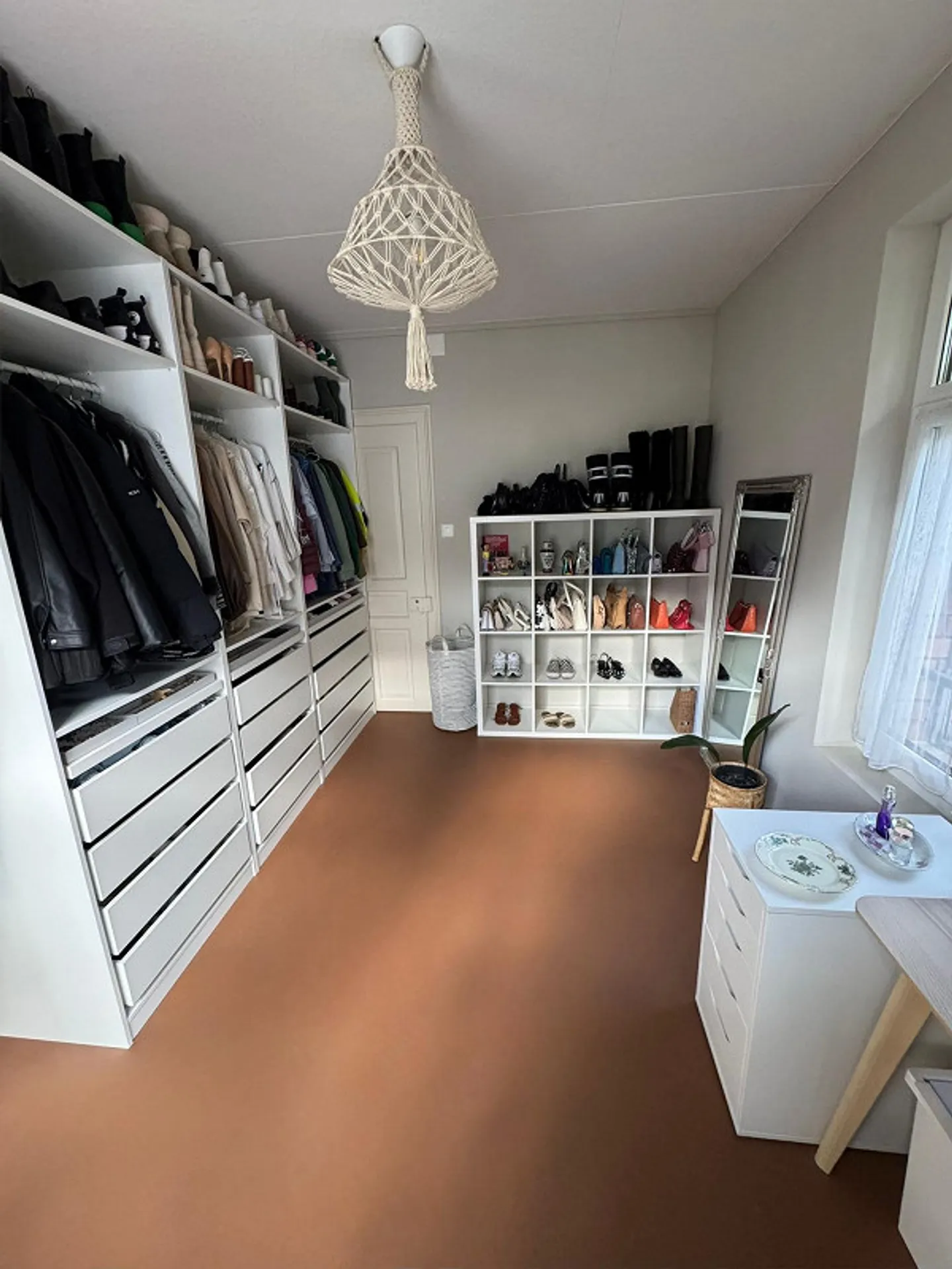 Appartement meublé de 4 pièces à Goldau avec vue imprenable sur le lac - Photo 2 sur 8