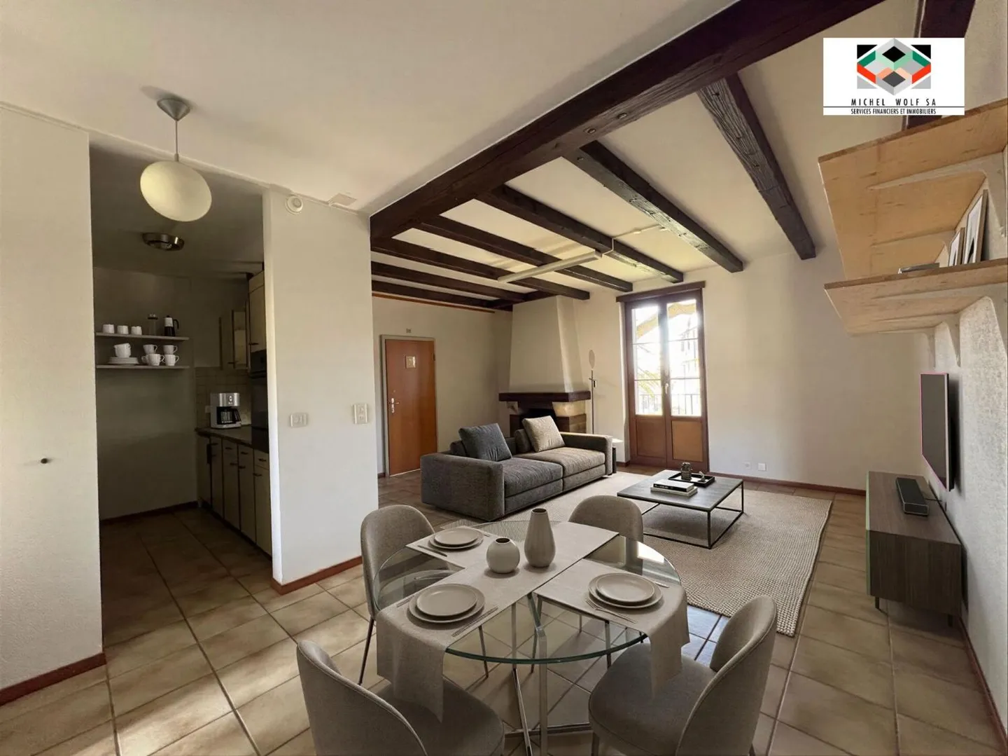Appartement Charmant avec Balcon - Photo 2 sur 6