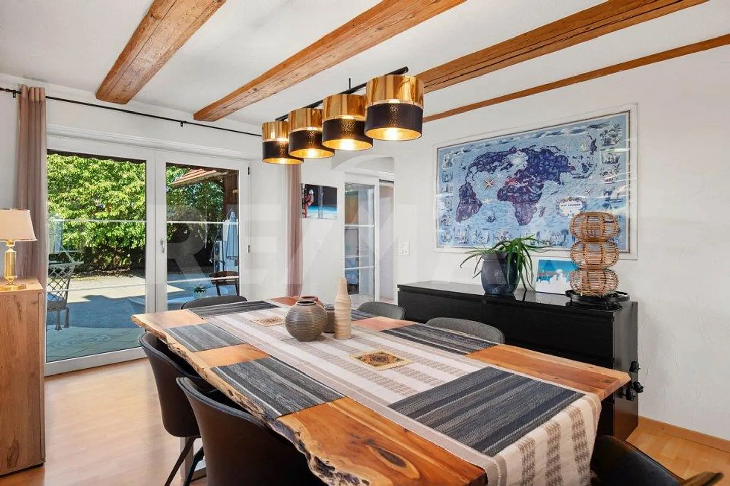 Characterful farmhouse with large barn and ecology in Gräni... - Photo 7 of 13