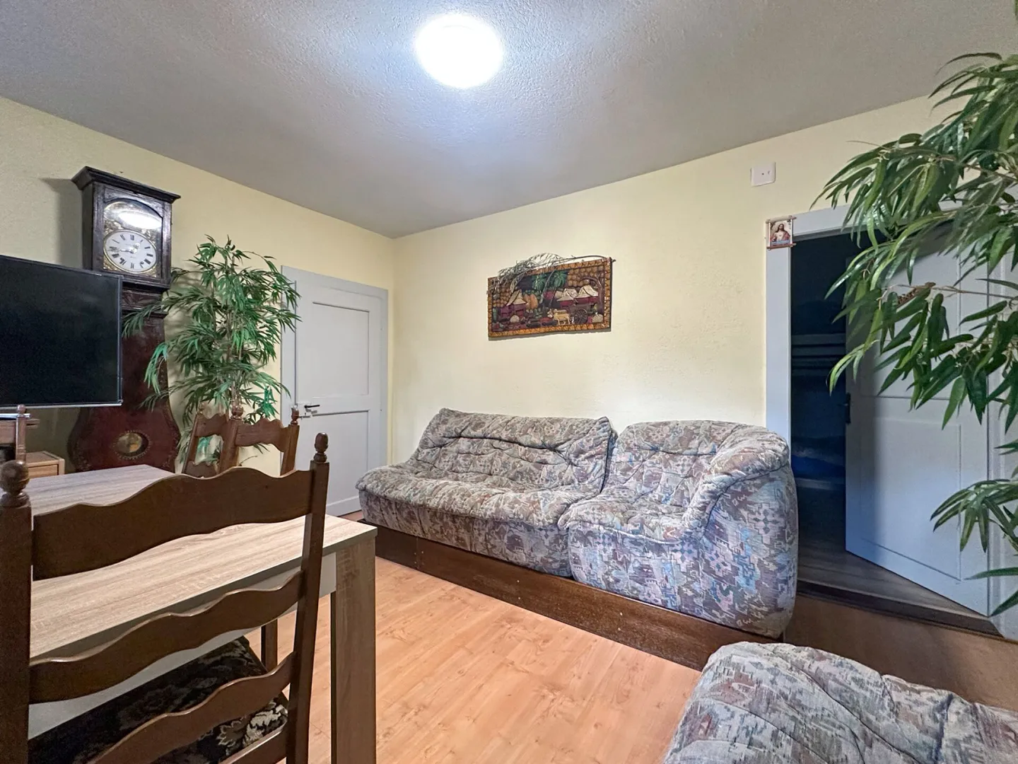 Building with 4 apartments - Photo 13 of 24