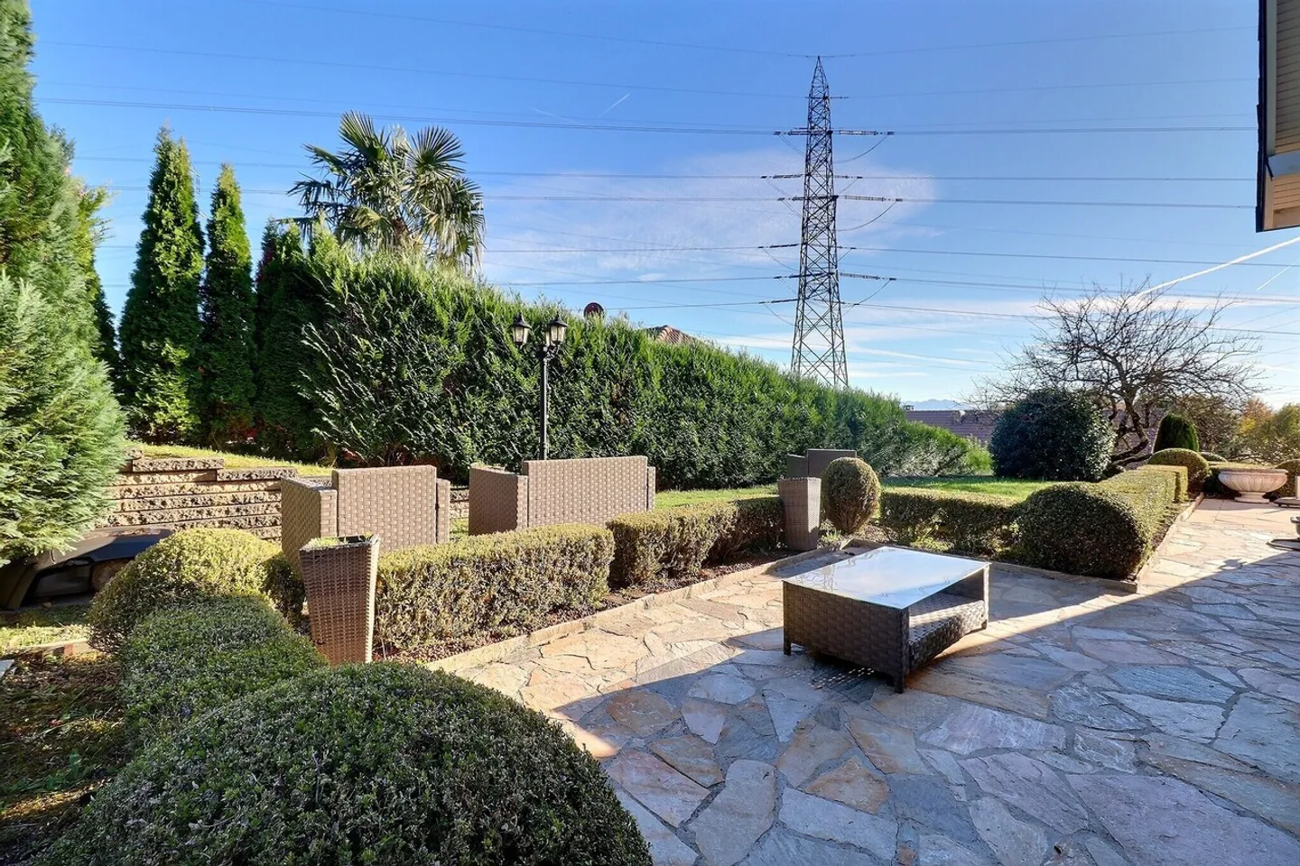 Stunning Villa with Pool - Photo 13 of 13