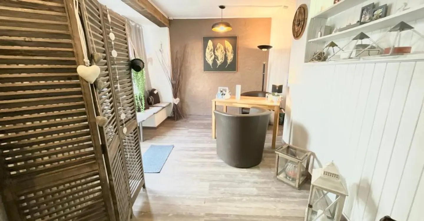 Spazio commerciale nel cuore del Villaggio - Foto 1 di 7