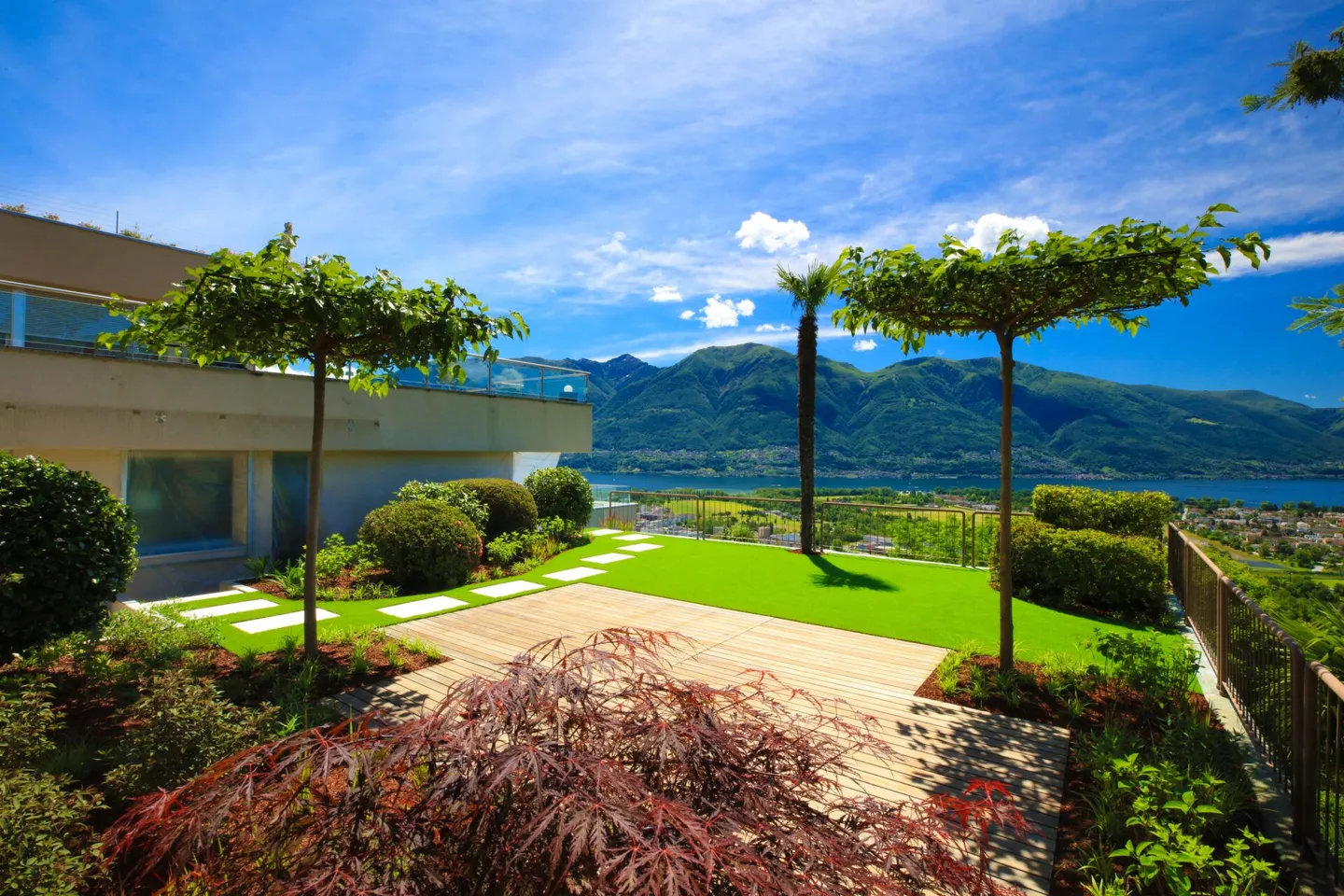 App. di 4.5 locali con giardino privato e spettacolare vista lago - Foto 6 di 8