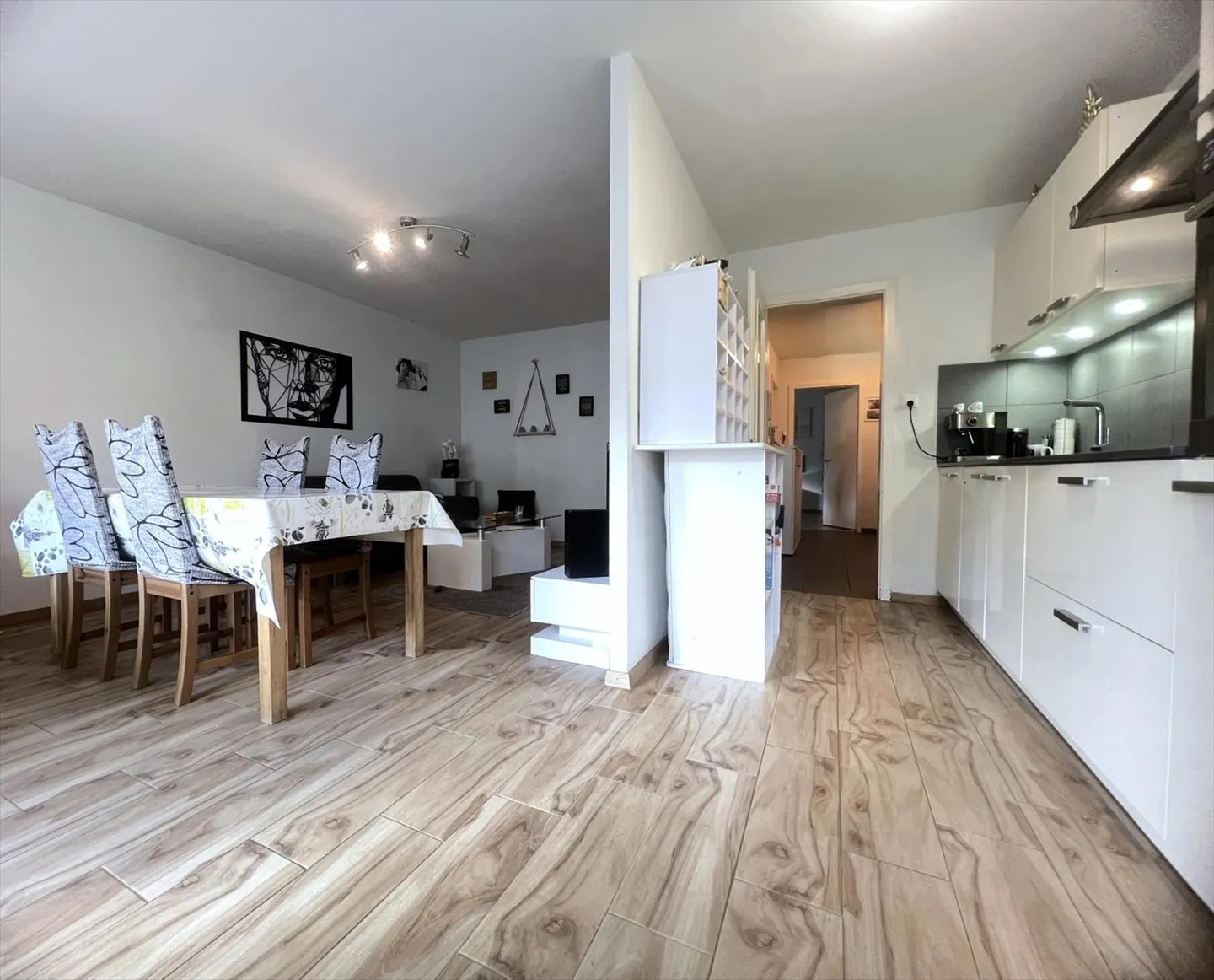 4.5 Room Apartment - Photo 2 of 7