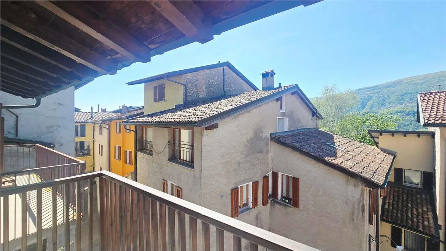Nucleo di Vezia: renovated 3-level house with Ticinese charm - Photo 8 of 13