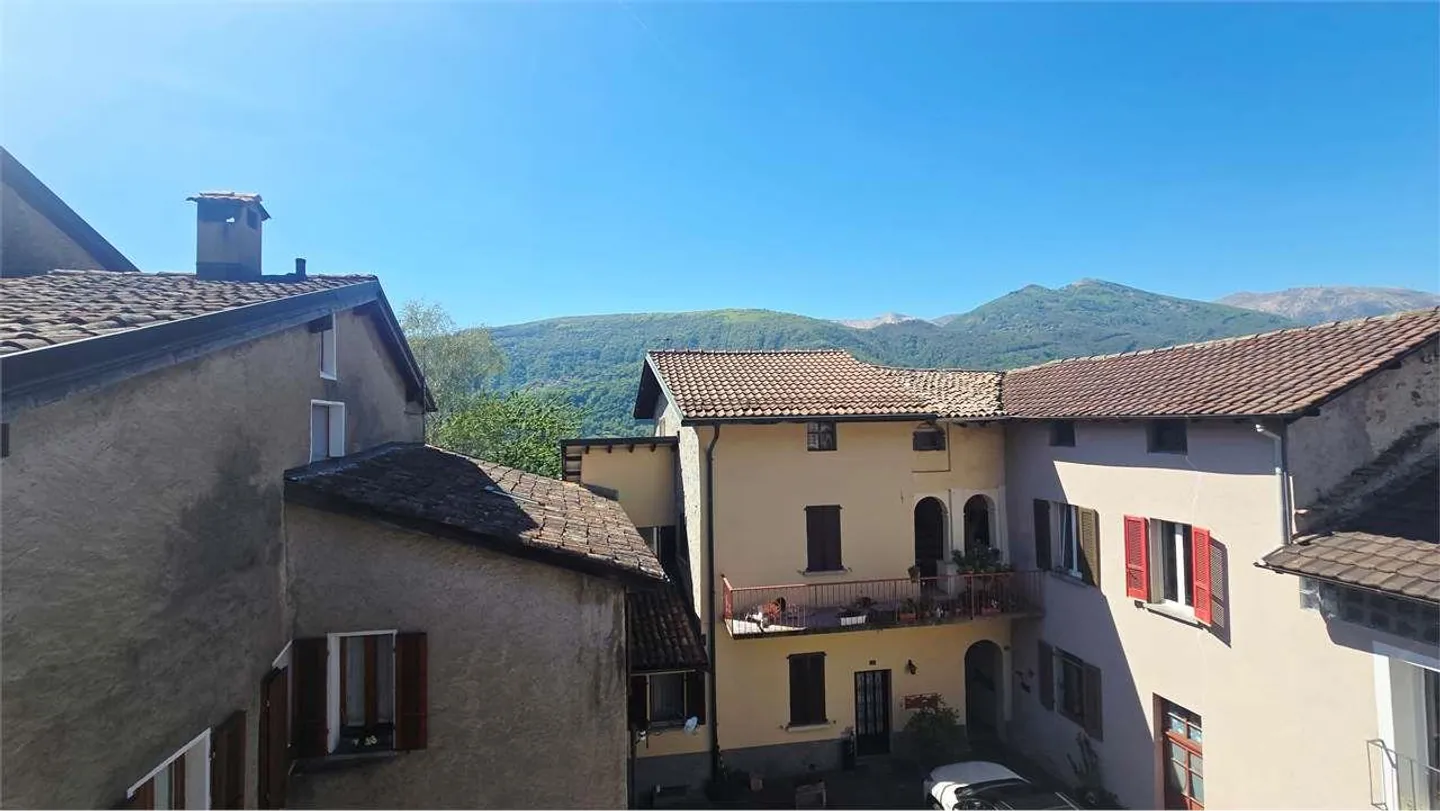Nucleo di Vezia: renovated 3-level house with Ticinese charm - Photo 9 of 13