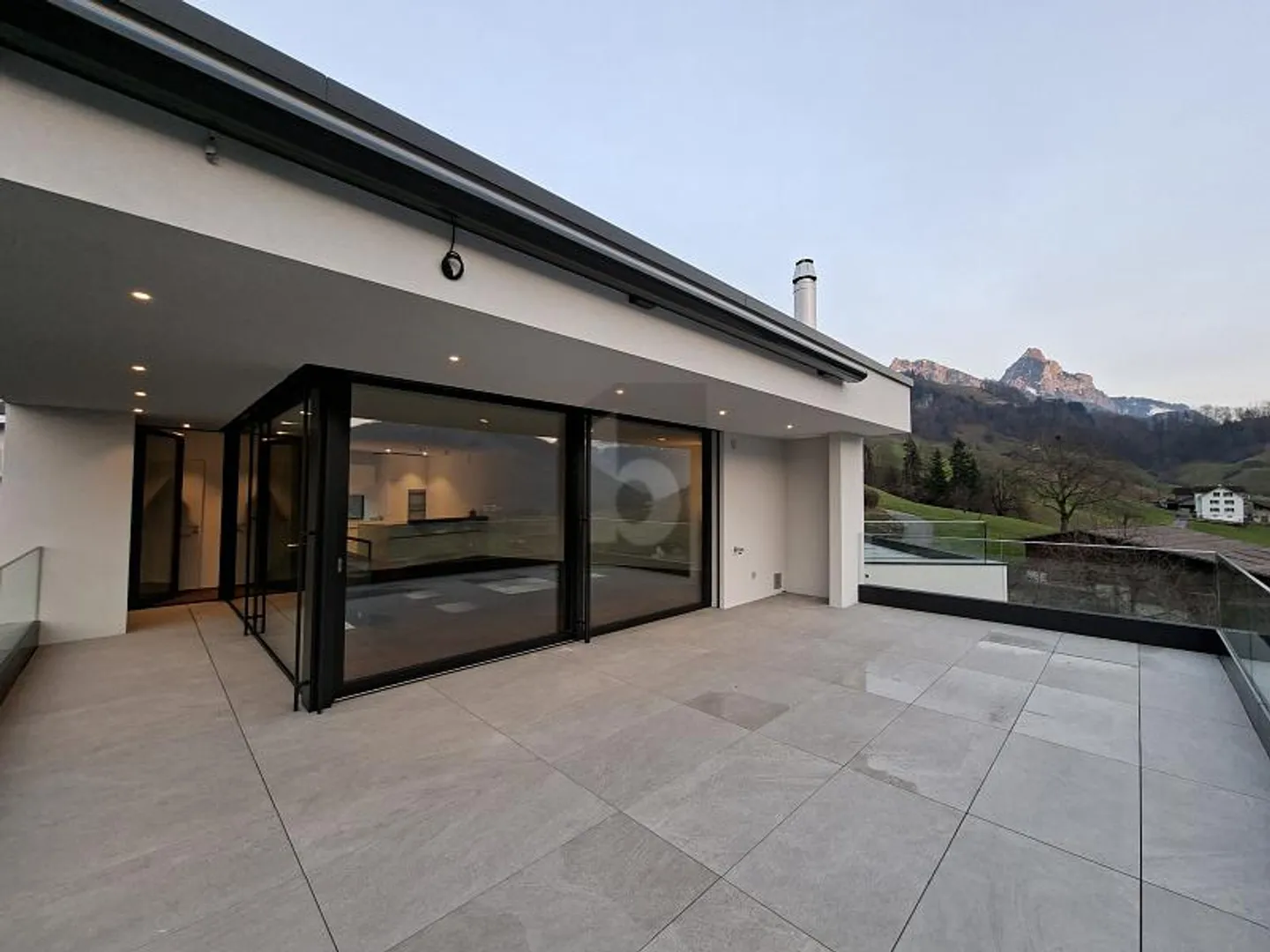 Casa bifamiliare in affitto - Foto 1 di 6