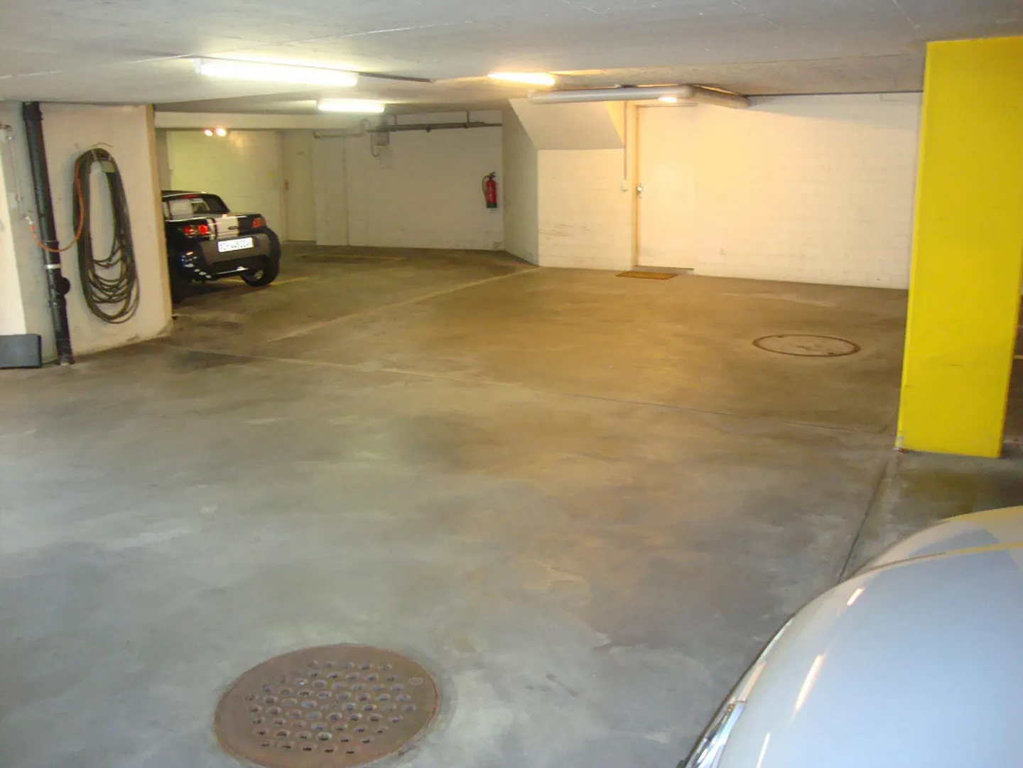 Posto auto in garage a Hochfelden - Foto 2 di 3