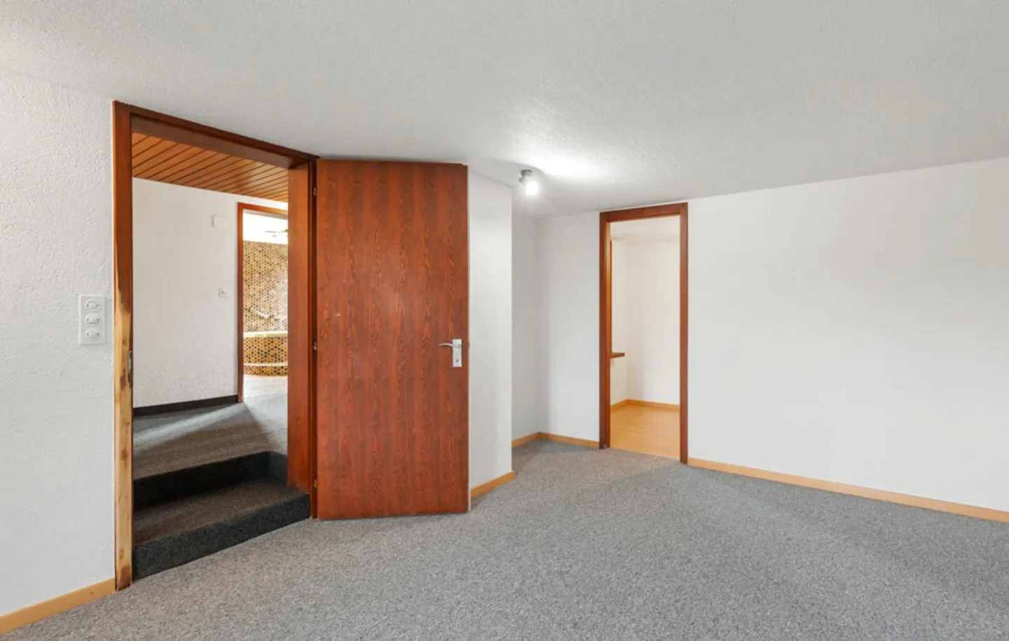 Limited, approx. 4 months - 3.5-room apartment with approx. 90 m² - Photo 16 of 17